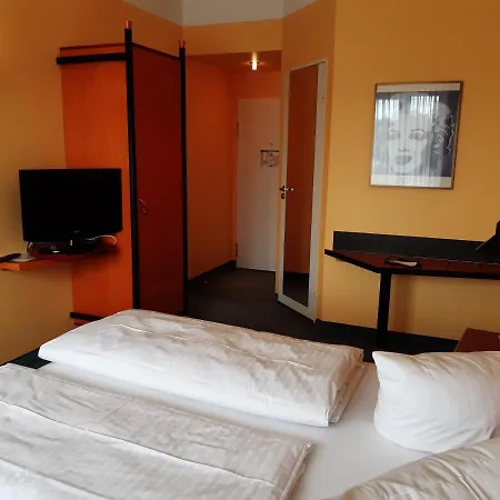 Good Morning + Hotel Leipzig